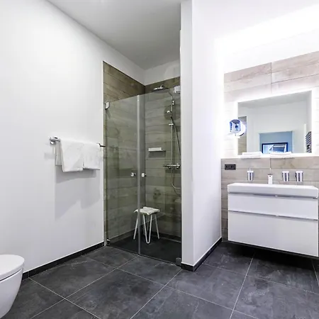 Appartement Meerglueck - Unvergesslicher Urlaub In Der Ruhig Gelegenen Mit Blick Auf Ostsee *